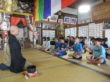 二部の歴史探訪と座禅体験