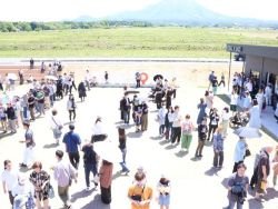 人1(2).jpg