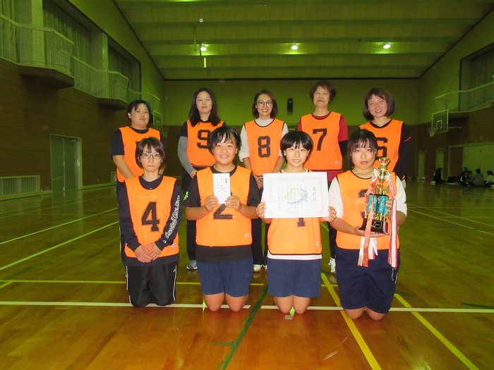 女子優勝 坂長